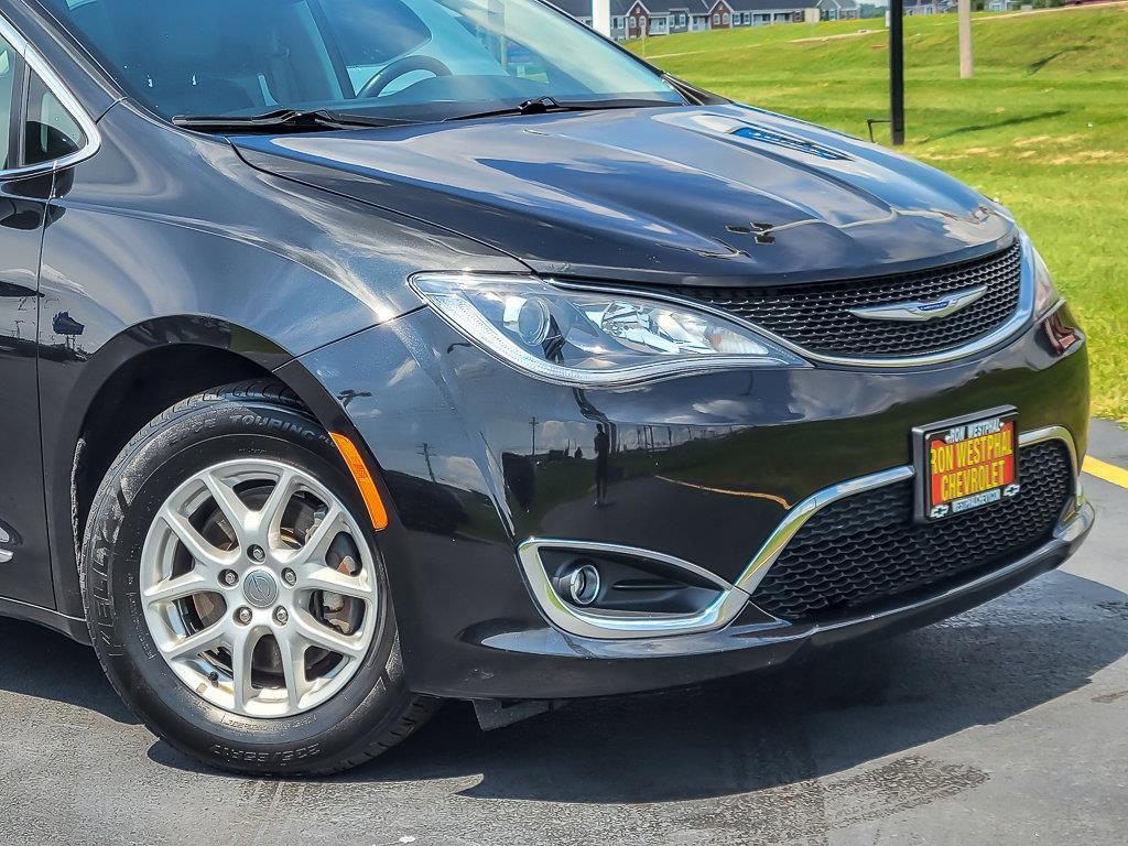 2020 Chrysler Pacifica Vehicle Photo in AURORA, IL 60503-9326