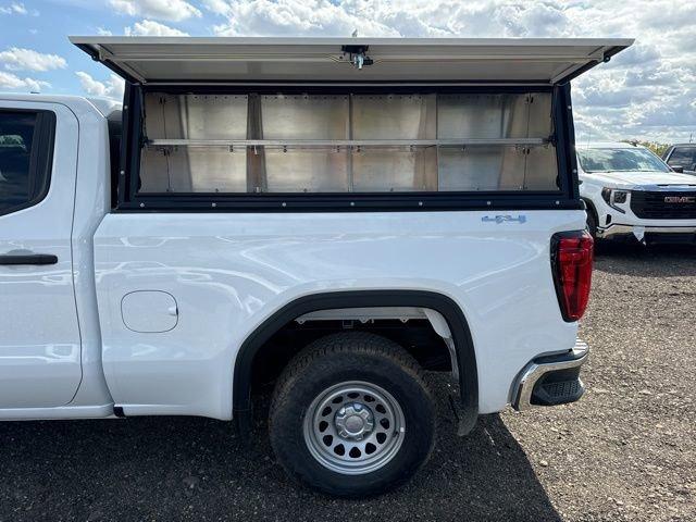 2024 GMC Sierra 1500 Vehicle Photo in MEDINA, OH 44256-9631