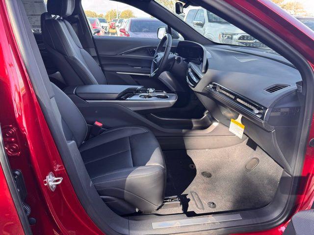 2025 Cadillac LYRIQ Vehicle Photo in DELRAY BEACH, FL 33483-3294