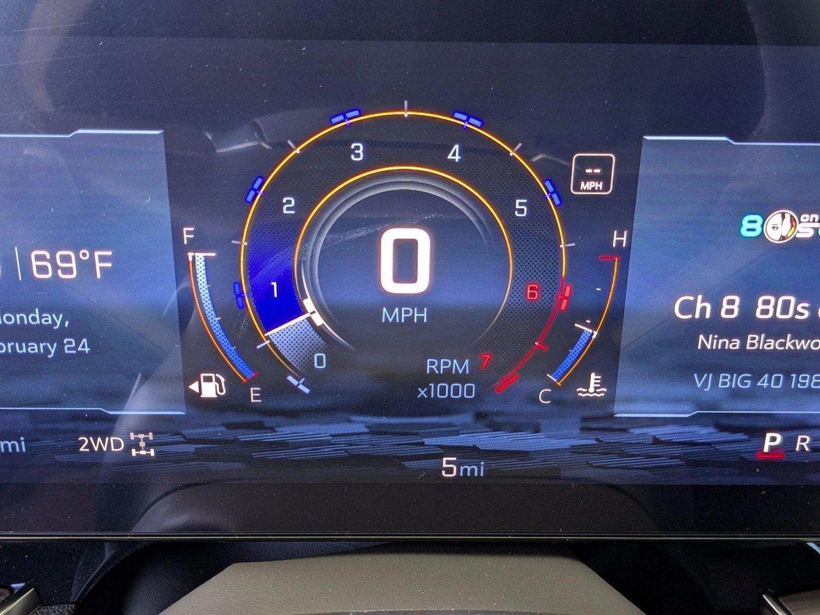 2025 Chevrolet Suburban Vehicle Photo in VALENCIA, CA 91355-1705