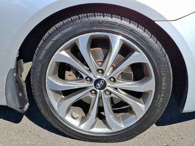2013 Hyundai SONATA Vehicle Photo in Philadelphia, PA 19116