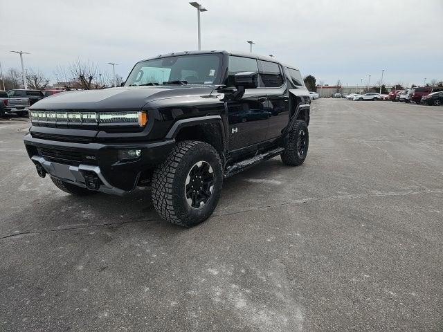 2025 GMC HUMMER EV SUV Vehicle Photo in Fishers, IN 46038