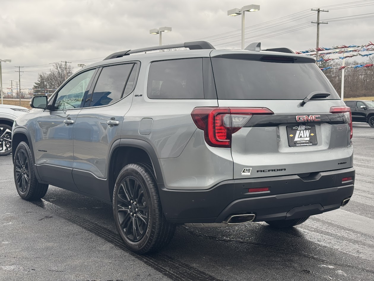 2023 GMC Acadia Vehicle Photo in BOONVILLE, IN 47601-9633