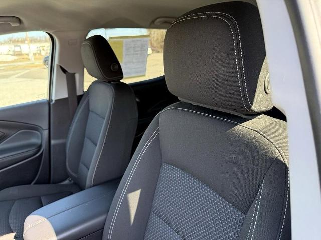 2024 GMC Terrain Vehicle Photo in CHICOPEE, MA 01020-5001