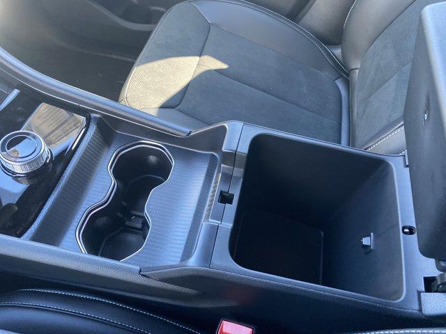 2025 Jeep Grand Cherokee L Vehicle Photo in Doylsetown, PA 18901