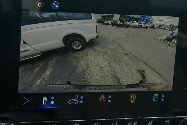 2025 Chevrolet Colorado Vehicle Photo in VENTURA, CA 93003-8585
