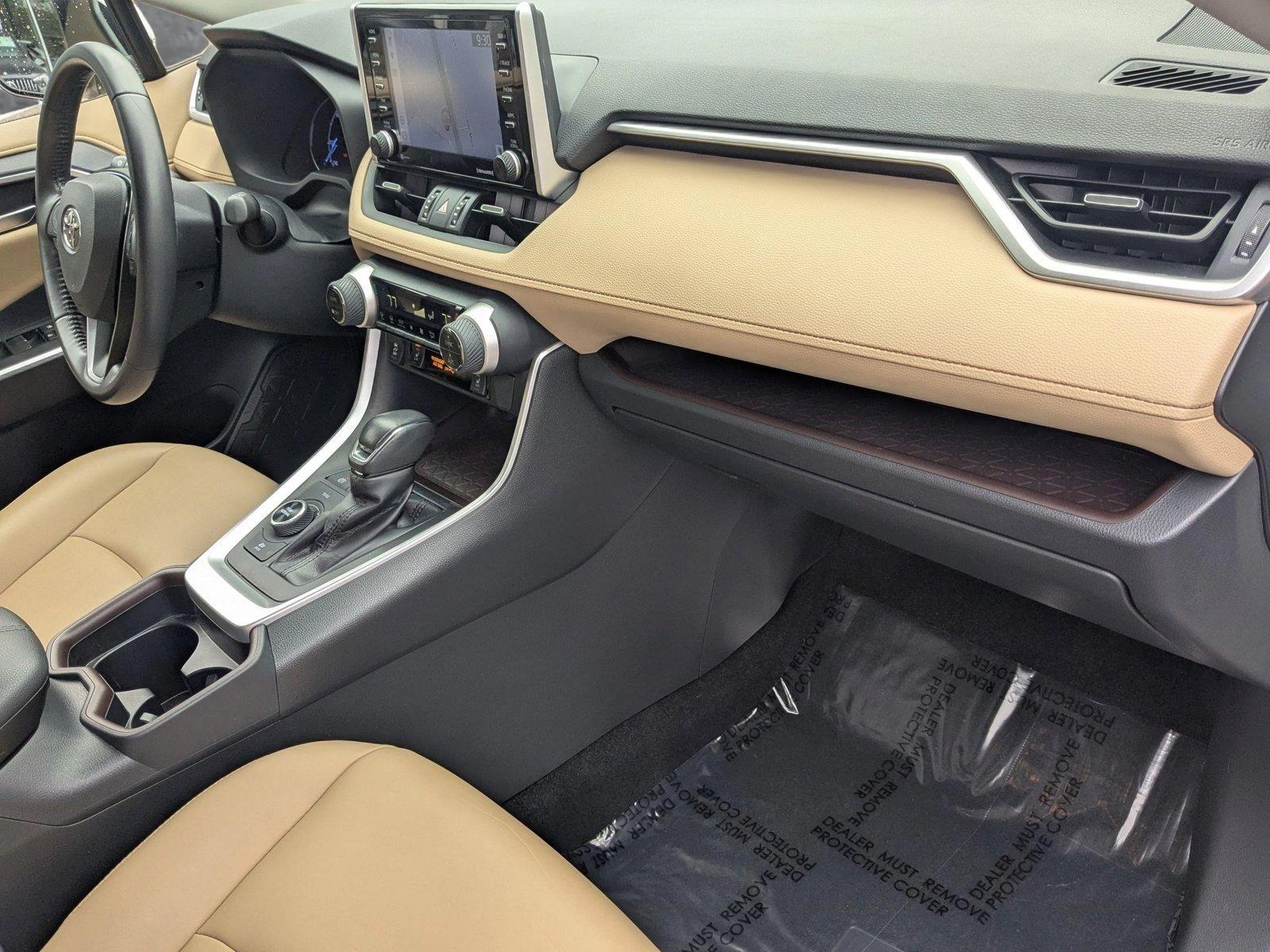 2019 Toyota RAV4 Vehicle Photo in Wesley Chapel, FL 33544