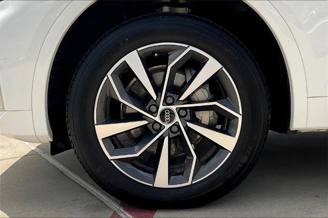 2024 Audi Q5 Vehicle Photo in Grapevine, TX 76051