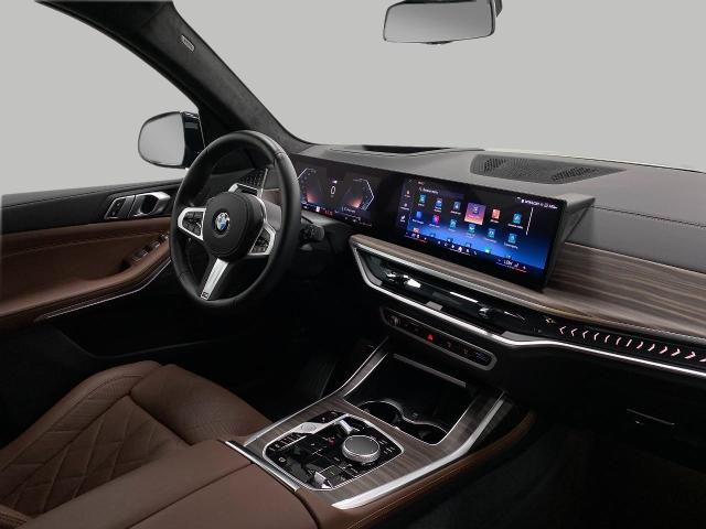 2025 BMW X7 xDrive40i Vehicle Photo in Appleton, WI 54913