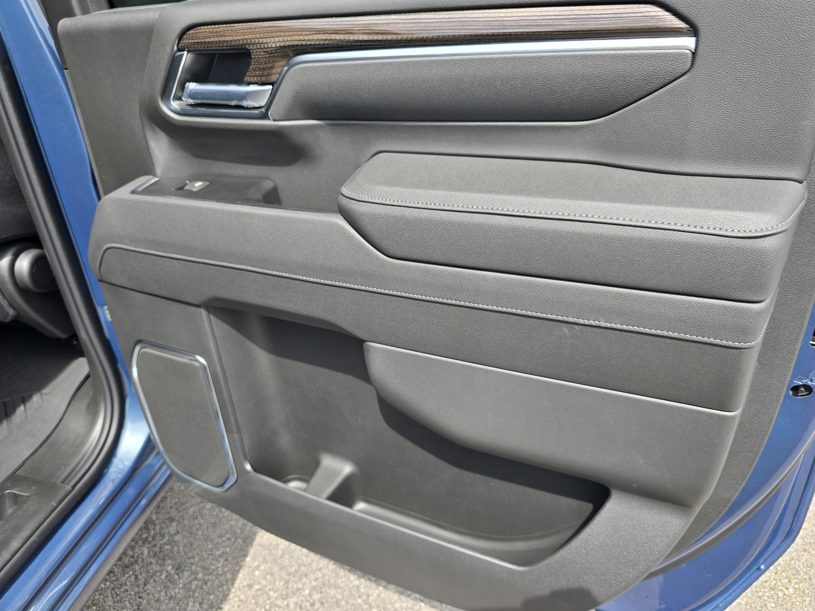 2025 Chevrolet Silverado 2500 HD Vehicle Photo in Rolla, MO 65401