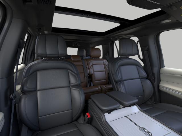 2025 Lincoln Navigator Vehicle Photo in Neenah, WI 54956