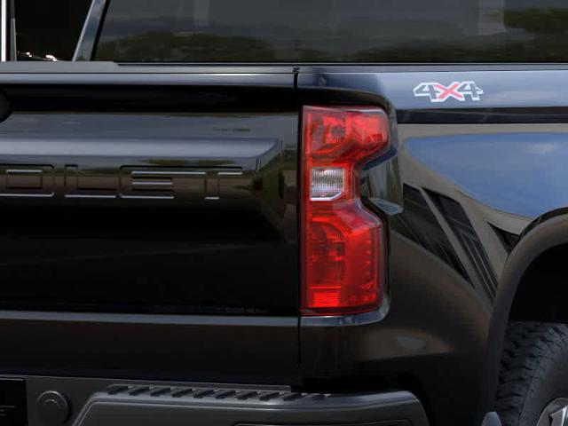 2025 Chevrolet Silverado 1500 Vehicle Photo in MOON TOWNSHIP, PA 15108-2571