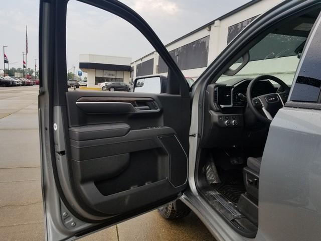 2025 GMC Sierra 1500 Vehicle Photo in ELYRIA, OH 44035-6349