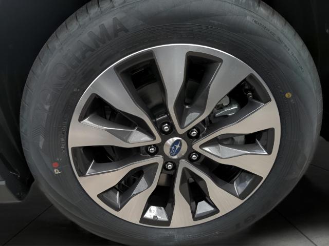 2025 Subaru Outback Vehicle Photo in Green Bay, WI 54304