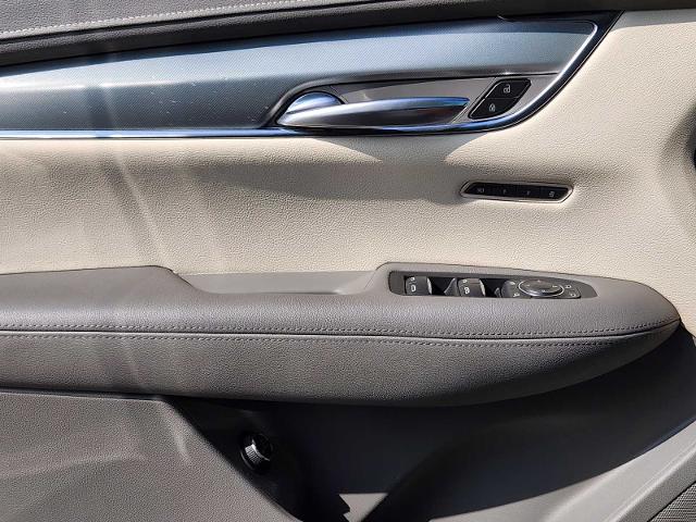 2021 Cadillac XT5 Vehicle Photo in DENTON, TX 76210-9321