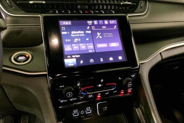 2024 Jeep Grand Cherokee L Vehicle Photo in Kansas City, MO 64114