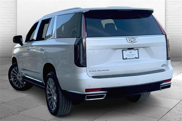 2024 Cadillac Escalade Vehicle Photo in KANSAS CITY, MO 64114-4545