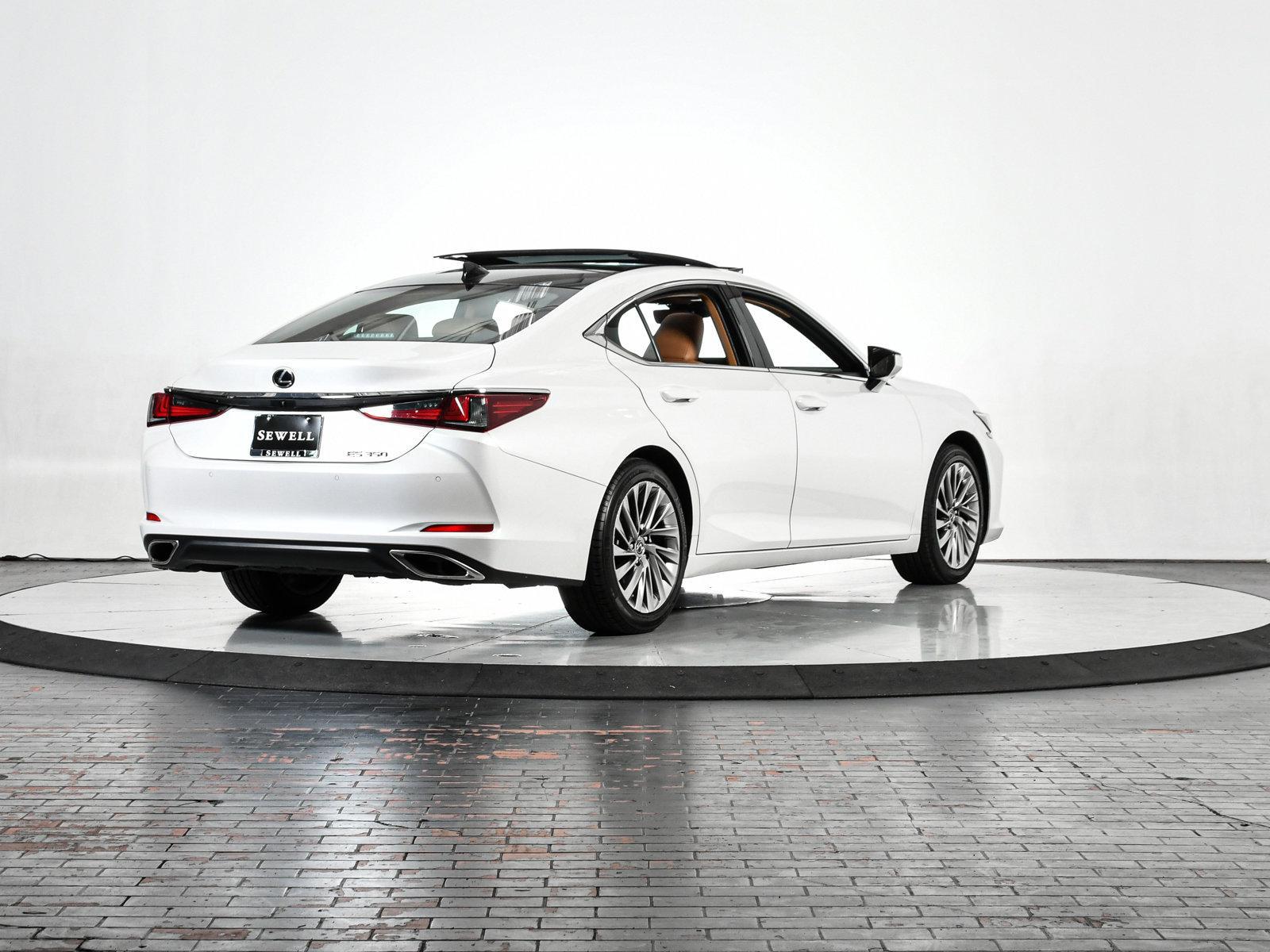 2022 Lexus ES 350 Vehicle Photo in DALLAS, TX 75235