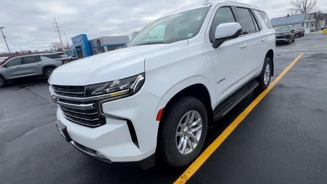 2021 Chevrolet Tahoe Vehicle Photo in MASSENA, NY 13662-2255