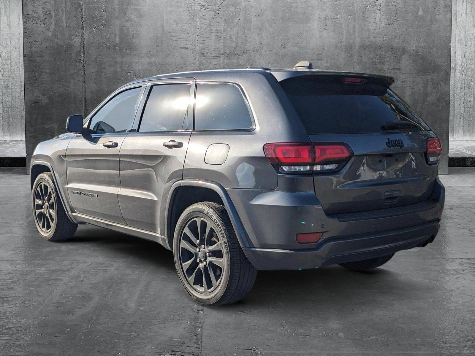 2019 Jeep Grand Cherokee Vehicle Photo in WEST PALM BEACH, FL 33407-3296