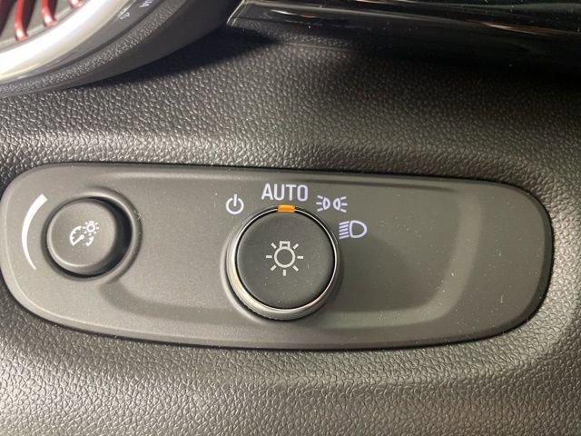 2025 Chevrolet Trax Vehicle Photo in PHOENIX, AZ 85014-3381