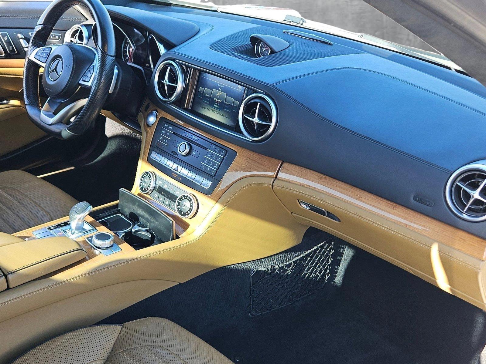 2019 Mercedes-Benz SL Vehicle Photo in PEORIA, AZ 85382-3715