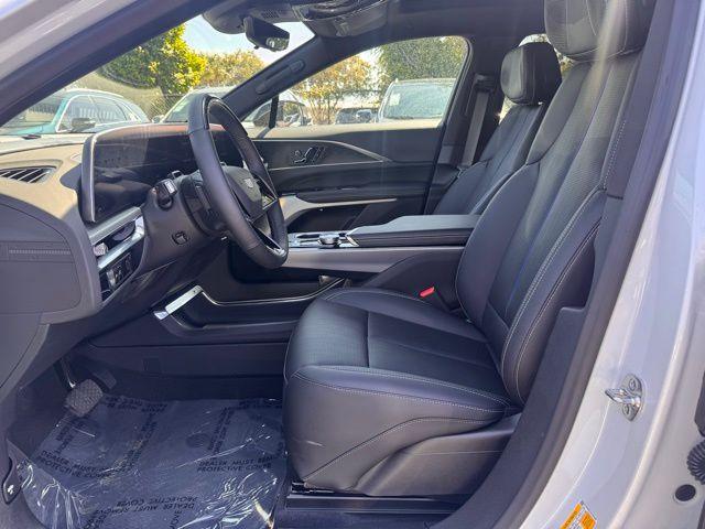 2025 Cadillac LYRIQ Vehicle Photo in DELRAY BEACH, FL 33483-3294