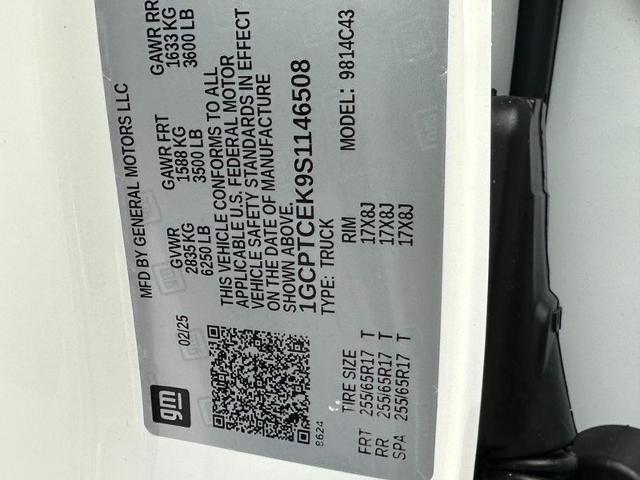 2025 Chevrolet Colorado Vehicle Photo in COLUMBIA, MO 65203-3903