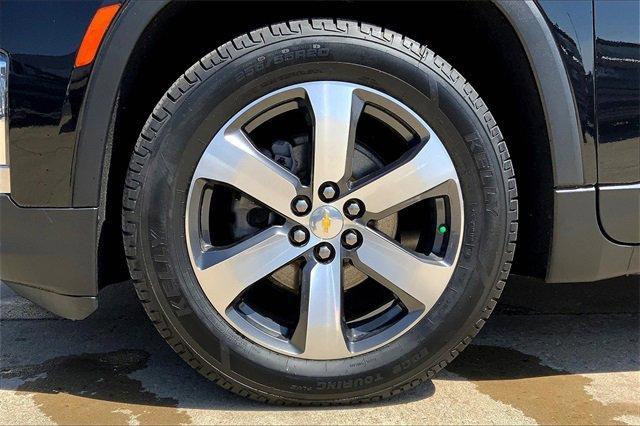 2022 Chevrolet Traverse Vehicle Photo in TOPEKA, KS 66609-0000
