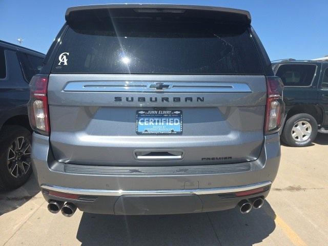2022 Chevrolet Suburban Vehicle Photo in ENGLEWOOD, CO 80113-6708
