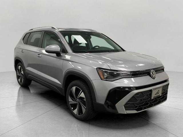 2025 Volkswagen Taos SE photo 2