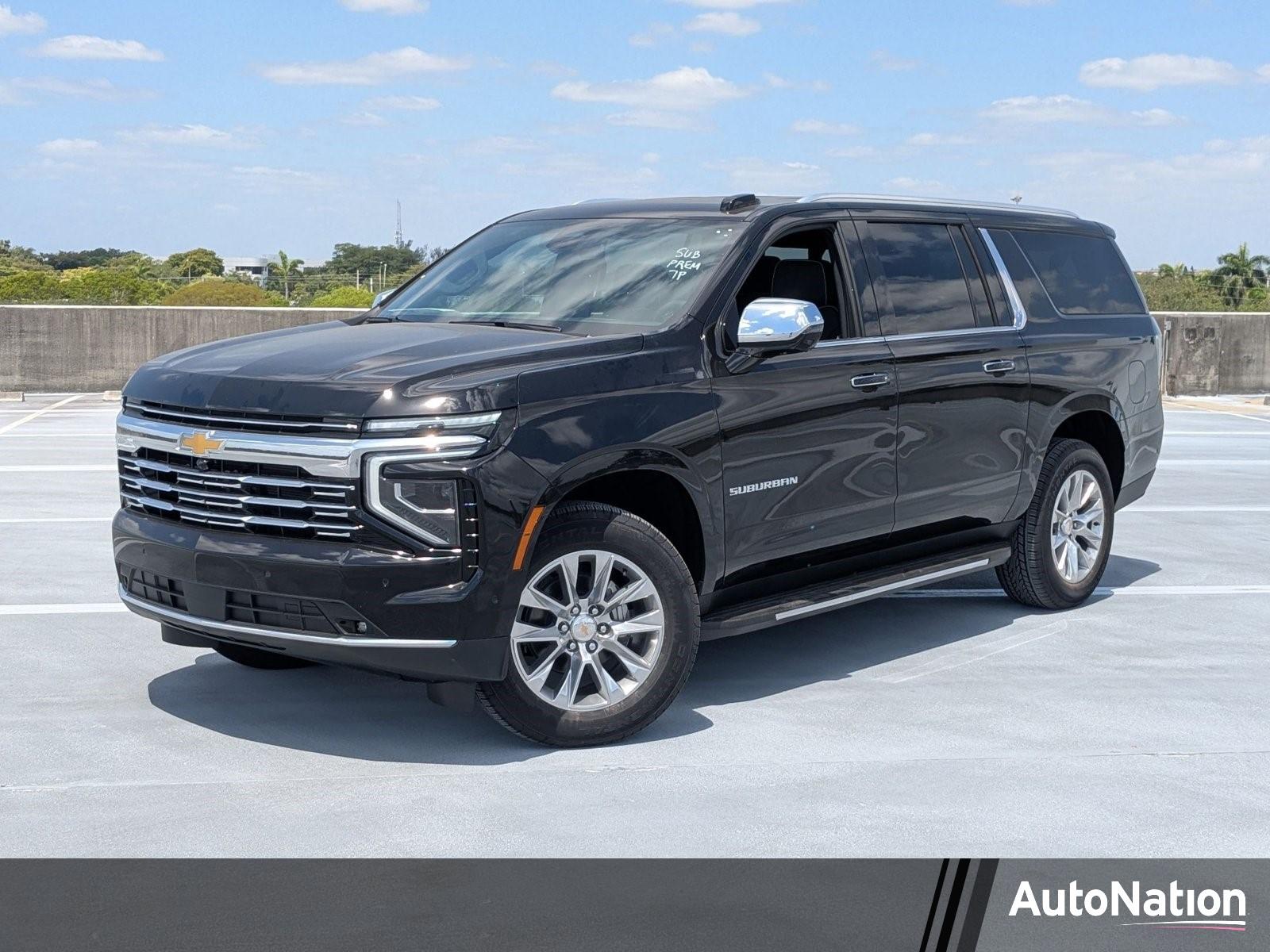 2025 Chevrolet Suburban Vehicle Photo in PEMBROKE PINES, FL 33024-6534
