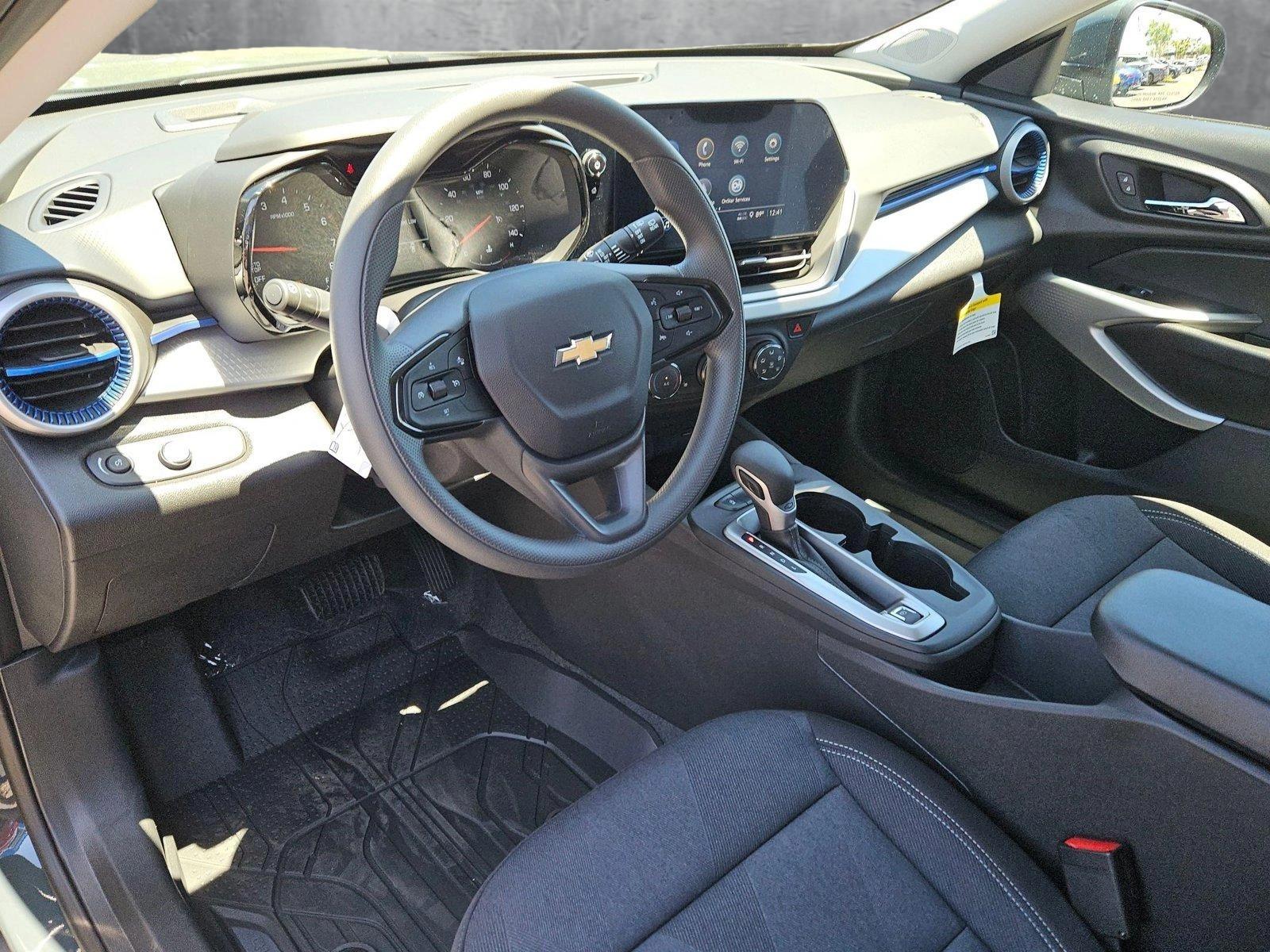 2025 Chevrolet Trax Vehicle Photo in GILBERT, AZ 85297-0446