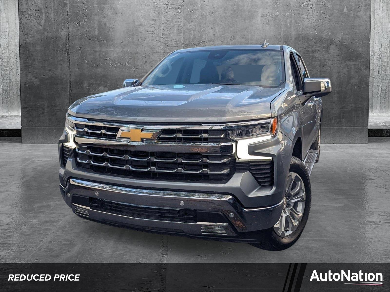 2025 Chevrolet Silverado 1500 Vehicle Photo in GREENACRES, FL 33463-3207