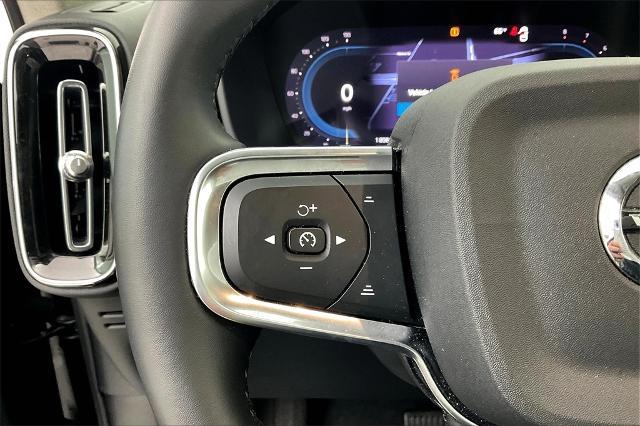 2024 Volvo XC40 Vehicle Photo in Grapevine, TX 76051