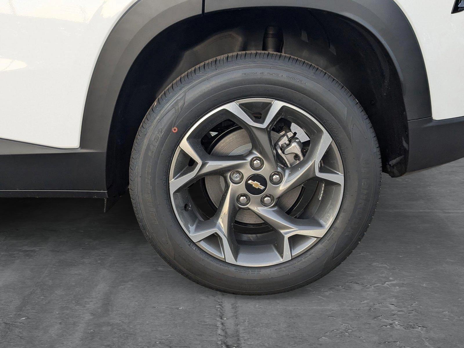 2025 Chevrolet Trax Vehicle Photo in GREENACRES, FL 33463-3207