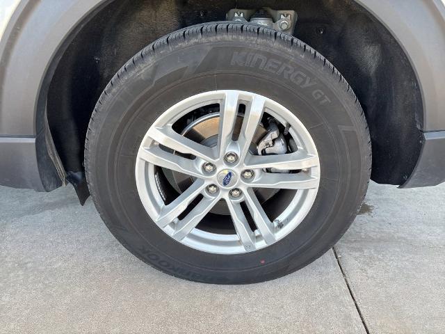 2024 Ford Explorer Vehicle Photo in MANHATTAN, KS 66502-5036