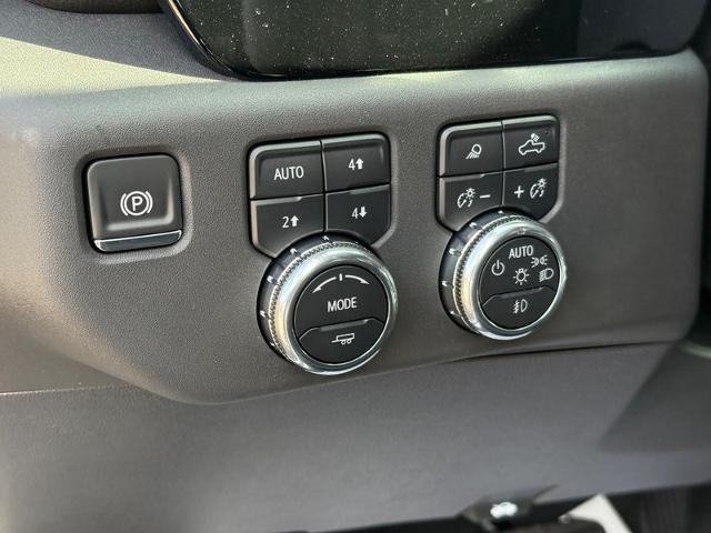 2025 GMC Sierra 1500 Vehicle Photo in COLUMBIA, MO 65203-3903