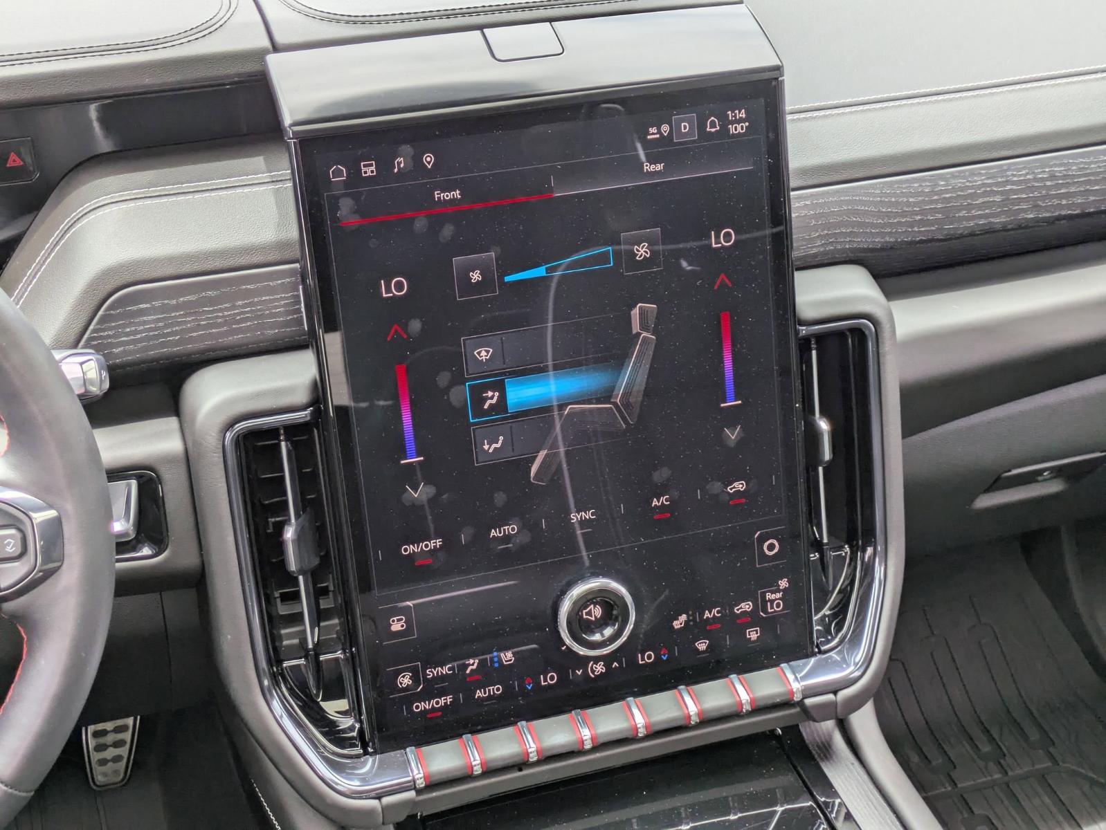 2025 GMC Yukon Vehicle Photo in SELMA, TX 78154-1460