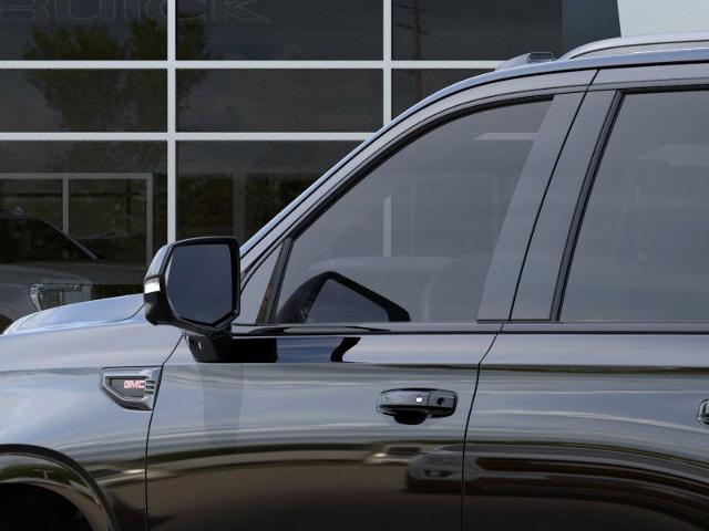 2025 GMC Yukon Vehicle Photo in GREEN BAY, WI 54303-3330