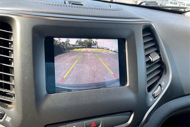 2019 Jeep Cherokee Vehicle Photo in INDEPENDENCE, MO 64055-1314