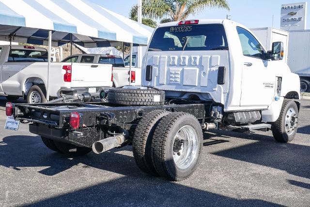 2023 Chevrolet Silverado Chassis Cab Vehicle Photo in VENTURA, CA 93003-8585