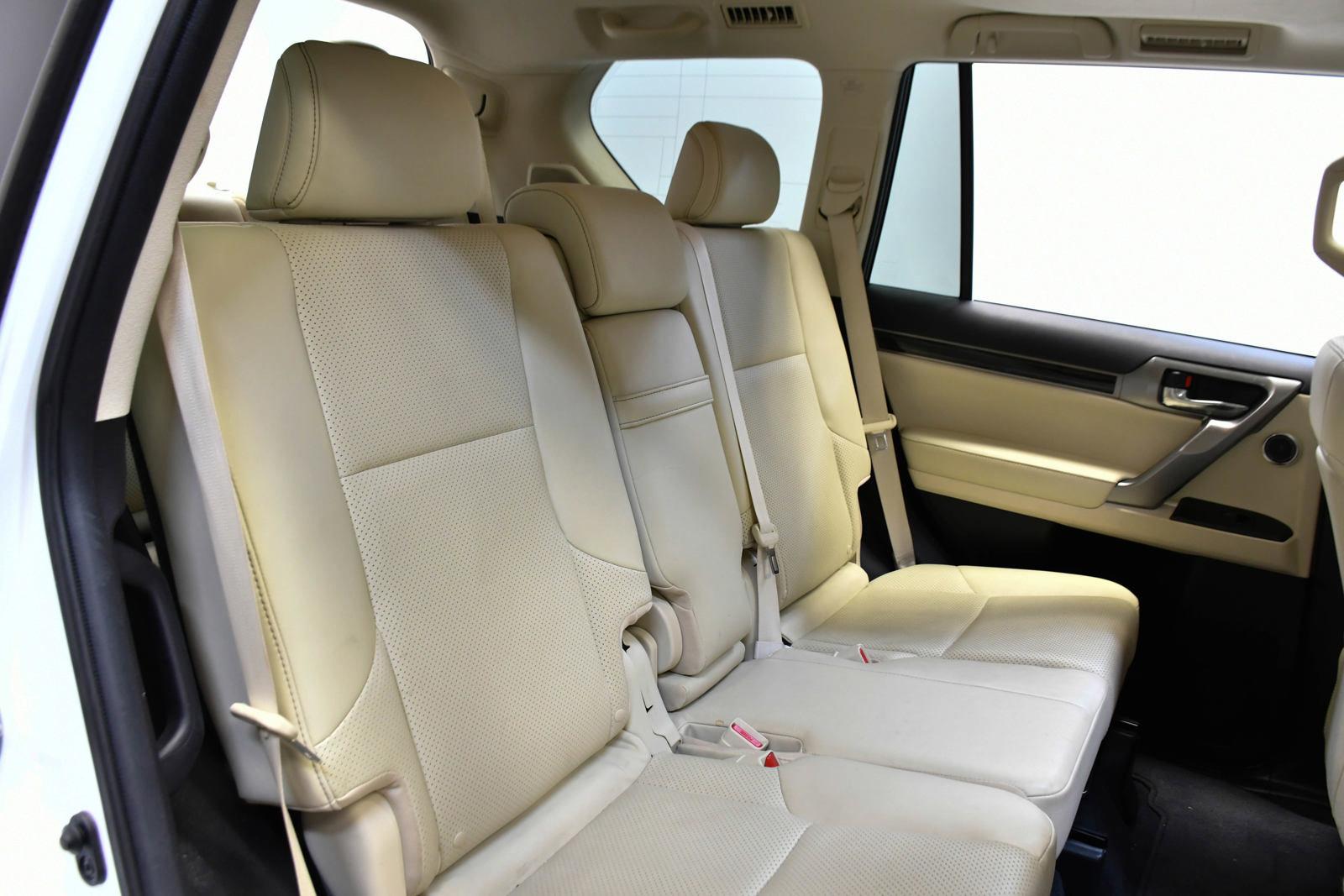 2023 Lexus GX 460 Vehicle Photo in DALLAS, TX 75235