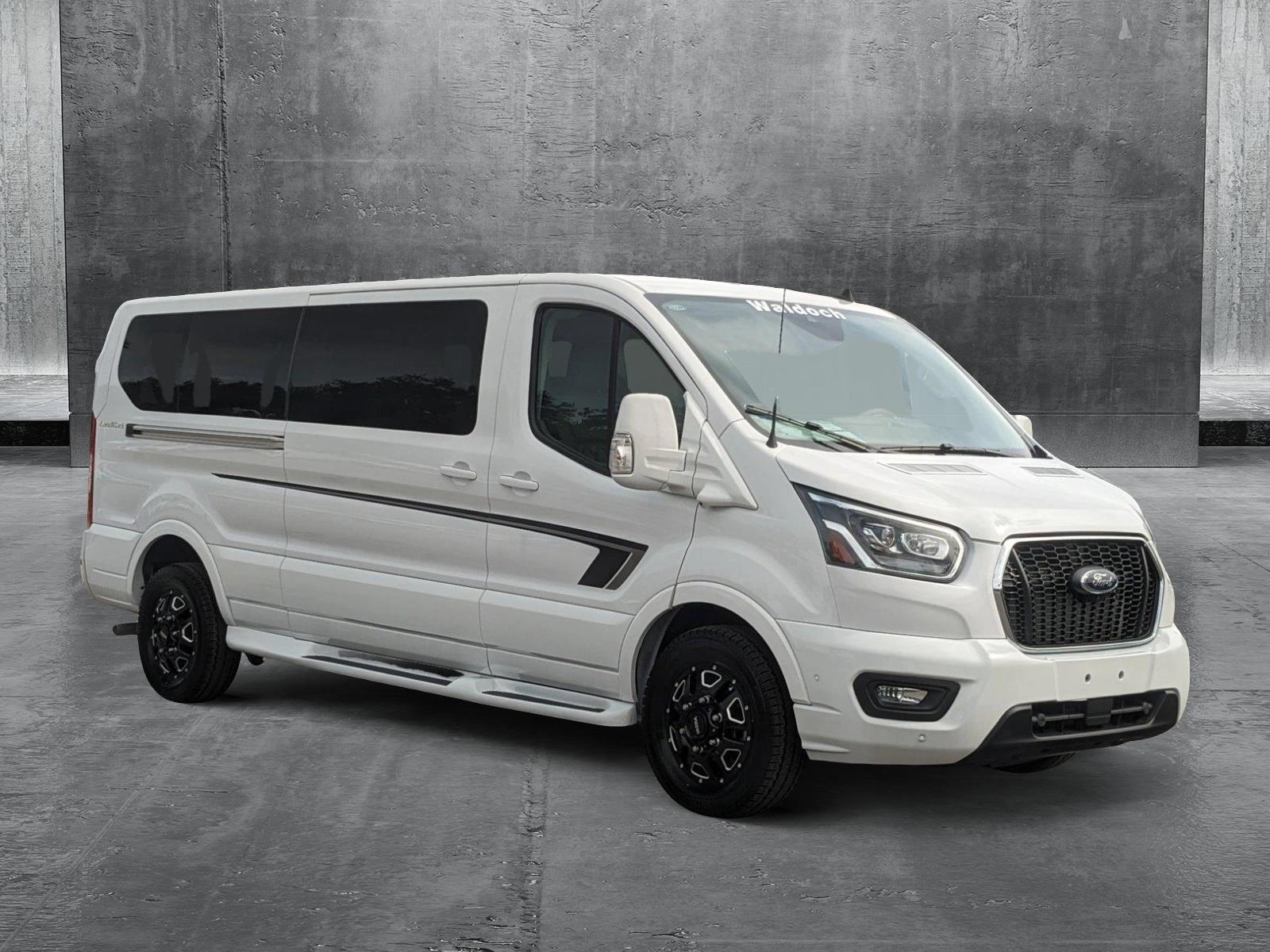 2023 Ford Transit Passenger Wagon Vehicle Photo in St. Petersburg, FL 33713