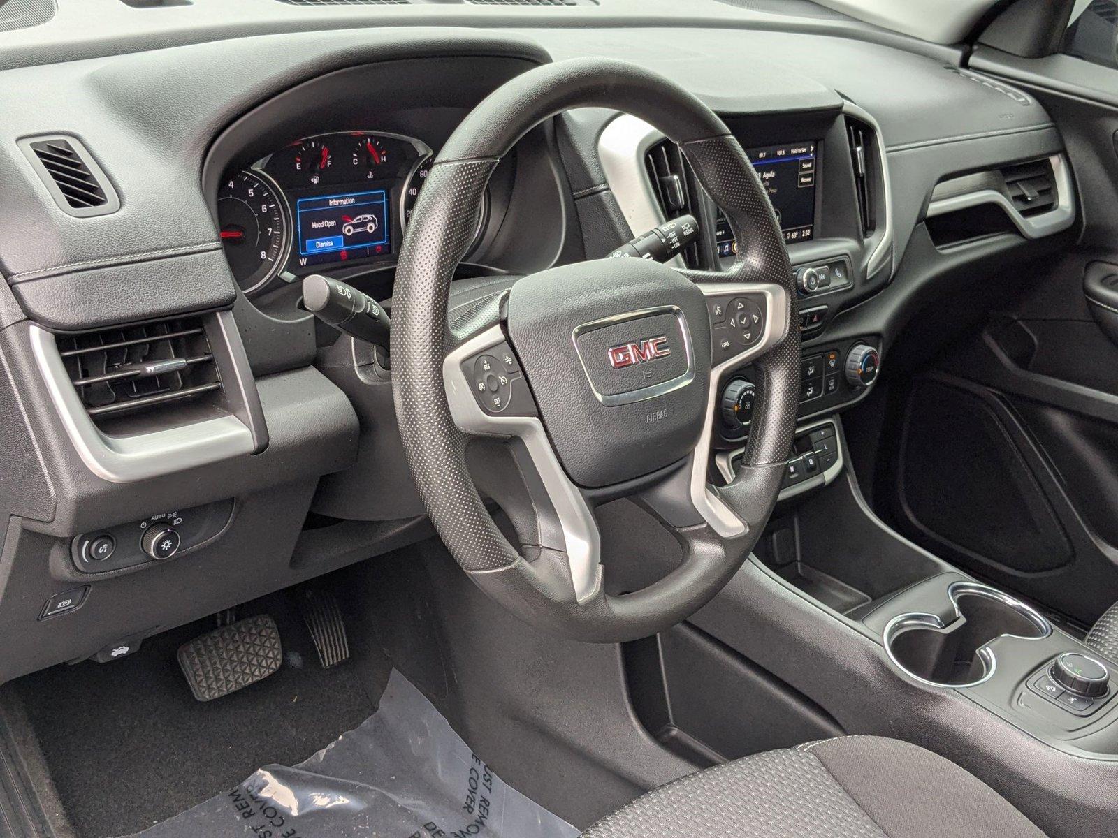 2022 GMC Terrain Vehicle Photo in Miami, FL 33015