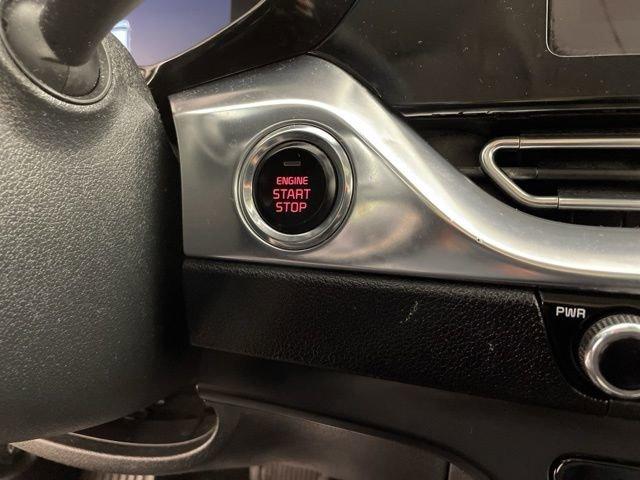2022 Kia Niro Vehicle Photo in PHOENIX, AZ 85014-3381