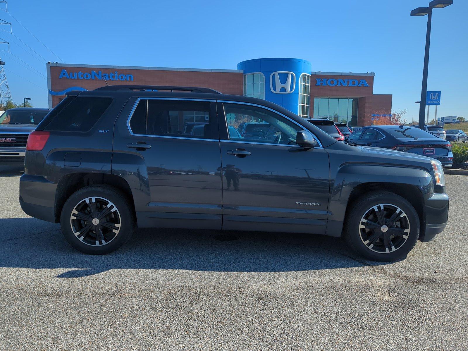 2017 GMC Terrain Vehicle Photo in MEMPHIS, TN 38115-1503