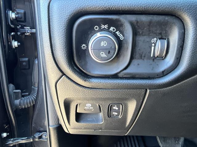 2021 Ram 1500 Vehicle Photo in NEDERLAND, TX 77627-8017