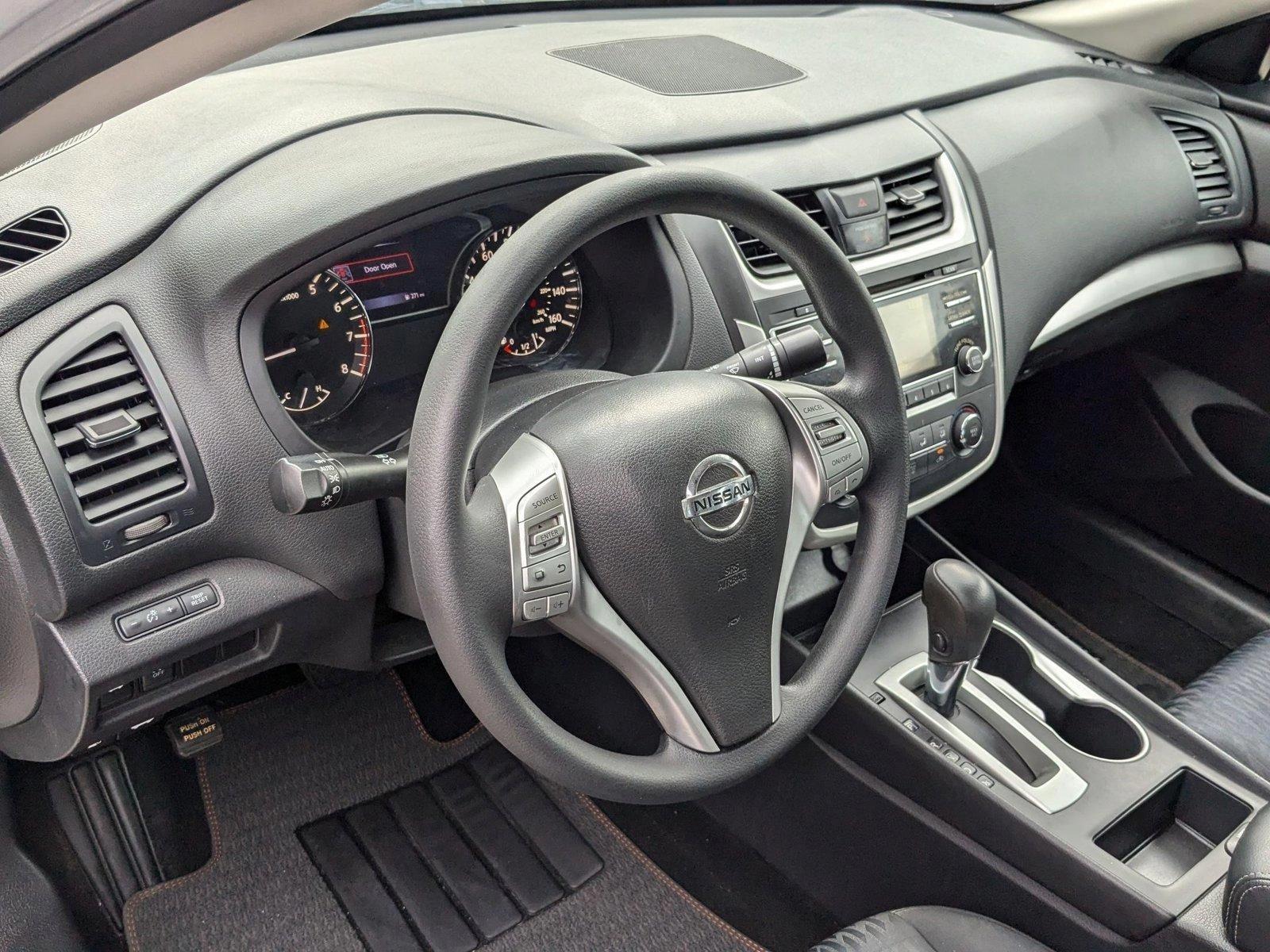 2017 Nissan Altima Vehicle Photo in Pembroke Pines , FL 33084