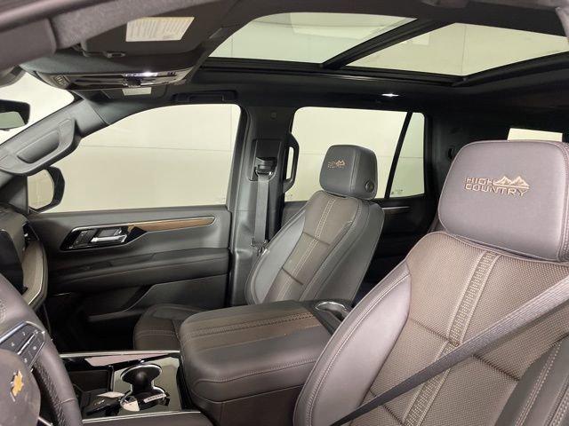2025 Chevrolet Tahoe Vehicle Photo in PHOENIX, AZ 85014-3381